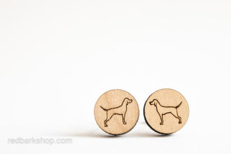 Pointing Vizsla long tailed wooden studs
